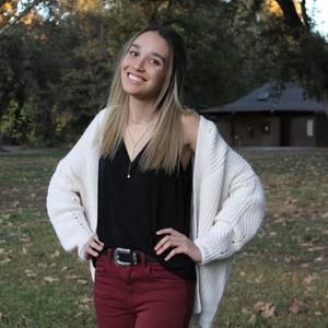 Meet your Posher, Kiana